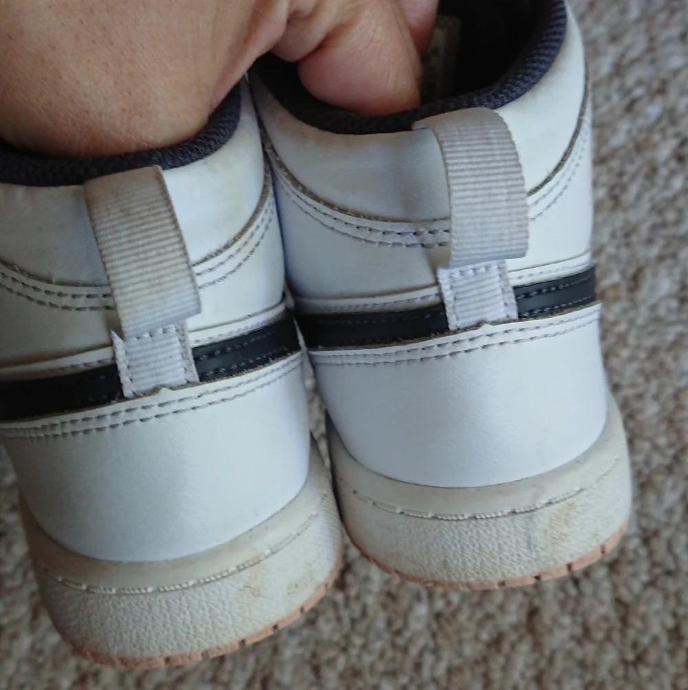 Nike Air Jordan 1 Mid TD 'White Arctic Orange' Sneakers size 13/1
